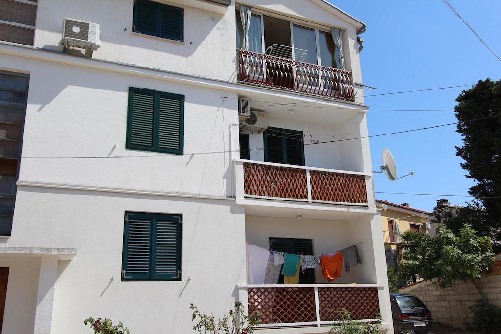 Apartment Dina Rovinj Exterior photo
