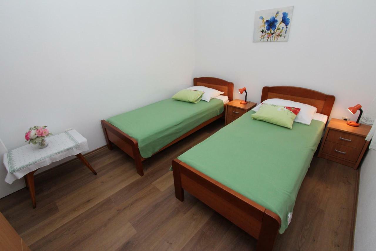 Apartment Dina Rovinj Exterior photo