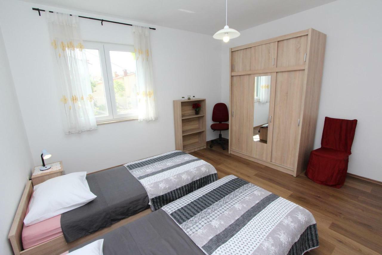 Apartment Dina Rovinj Exterior photo